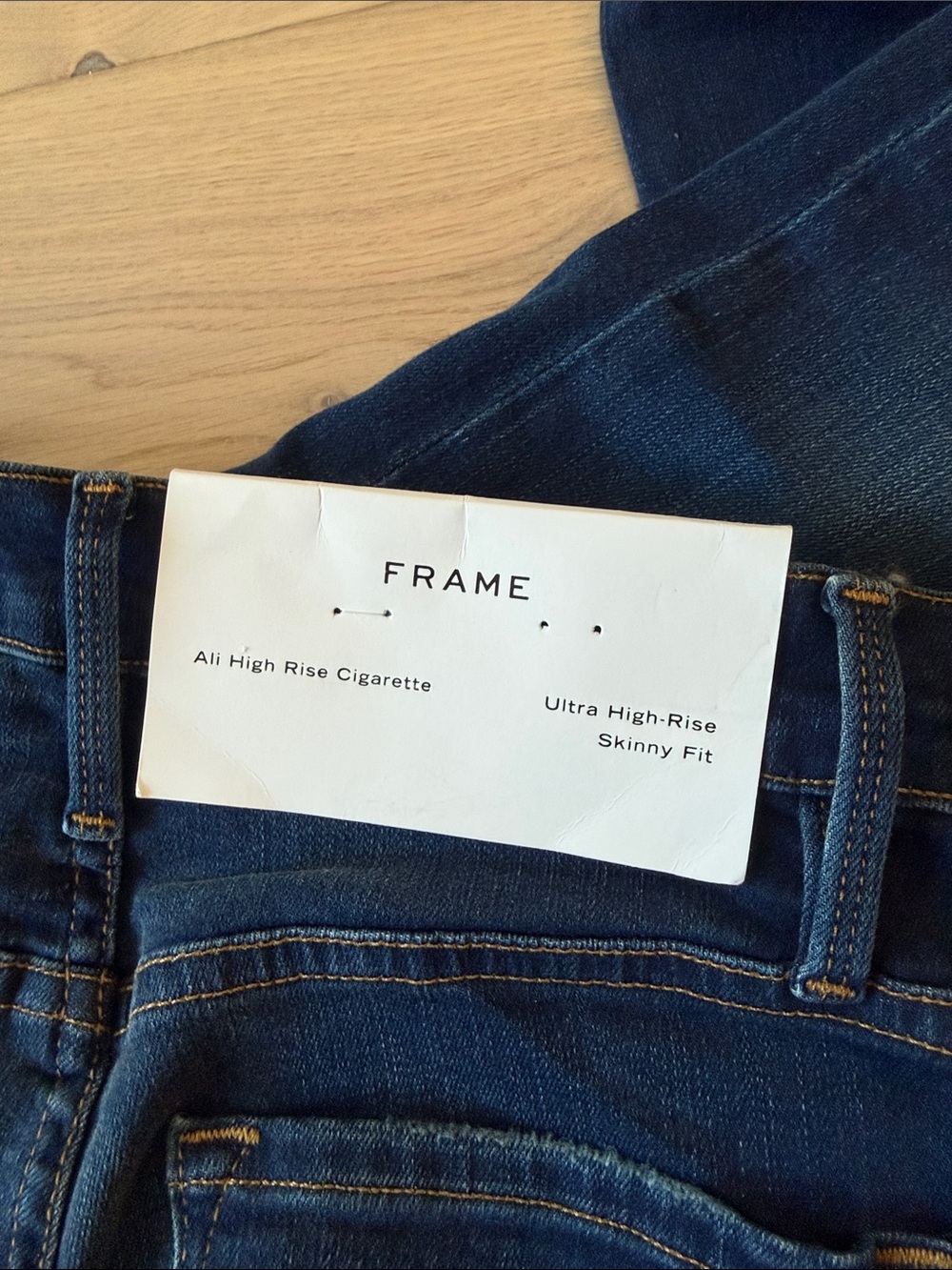 Frame Ali High Rise Cigarette Jean - Picture 3 of 6